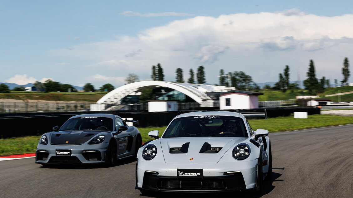 Porsche 911 Gt3 Rs, nessun compromesso per la super sportiva © ANSA/Web