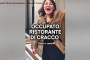 Blitz di Ultima Generazione da Cracco in Galleria a Milano