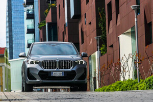 Bmw iX1 xDrive30, che evoluzione la 'entry level' elettrica (ANSA)