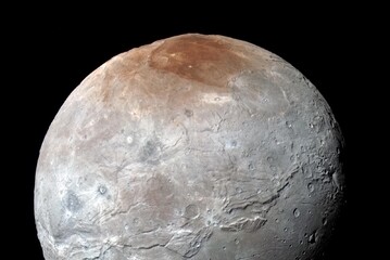 Caronte, la più grande luna di Pltone. fotografata dalla sonda New Horizon della Nasa (fonte: NASA da Flickr CC BY-NC 2.0)