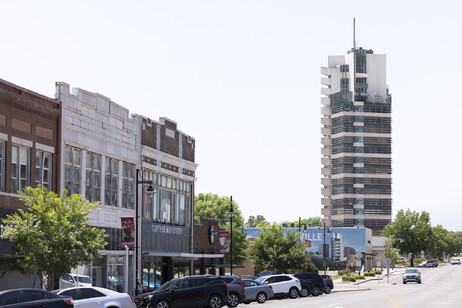 Bartlesville Frank Lloyd Wright Designed Price Tower - foto iStock.