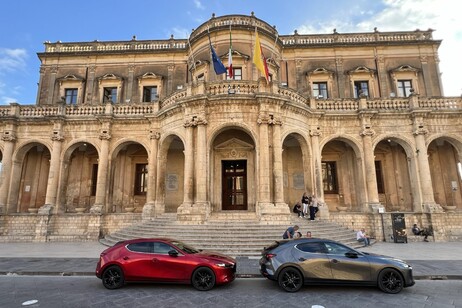 Mazda 3 e CX-30 MY25