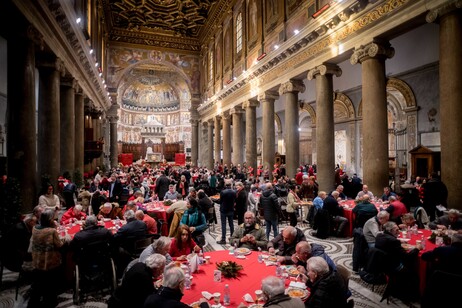 Sant'Egidio, 'a Natale un pranzo che vince la solitudine'