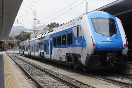 Guasto alla linea, circolazione treni Milano-Genova sospesa