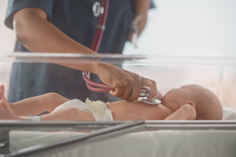 Gimbe, in Italia mancano 827 pediatri, soprattutto al Nord. Foto iStock