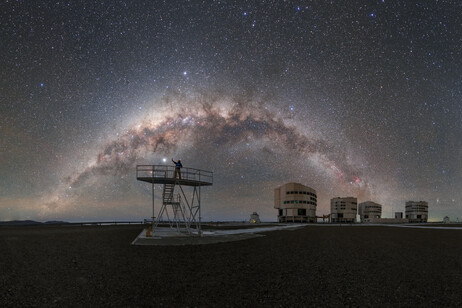 L'osservatorio del Paranal, nel deserto di Atacama (fonte: ESO/P. Horálek)