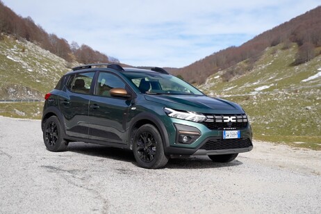 Dacia Sandero Stepway si veste da Suv e risparmia con il Gpl