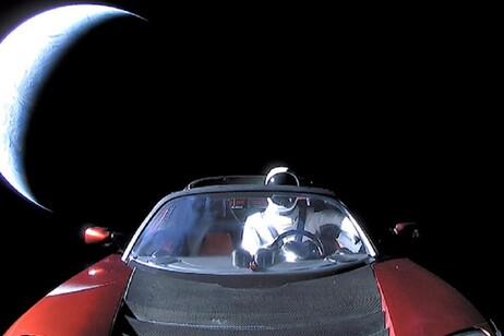 La Tesla Roadster lanciata nello spazio nel 2018 (fonte: SpaceX)