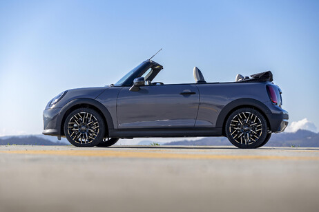 Nuova Mini Cooper Cabrio