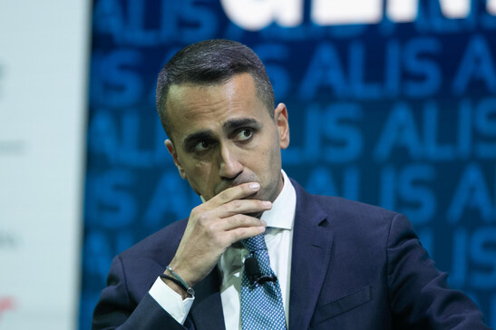 L'Unione europea vuole ancora Di Maio nel Golfo, "lavoro eccellente"