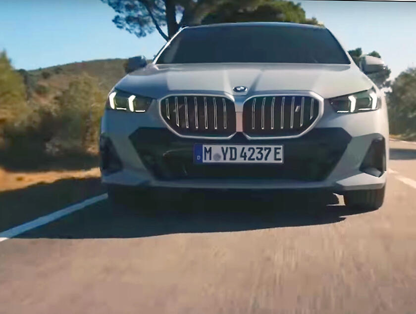 Nuova BMW serie 5 - RIPRODUZIONE RISERVATA