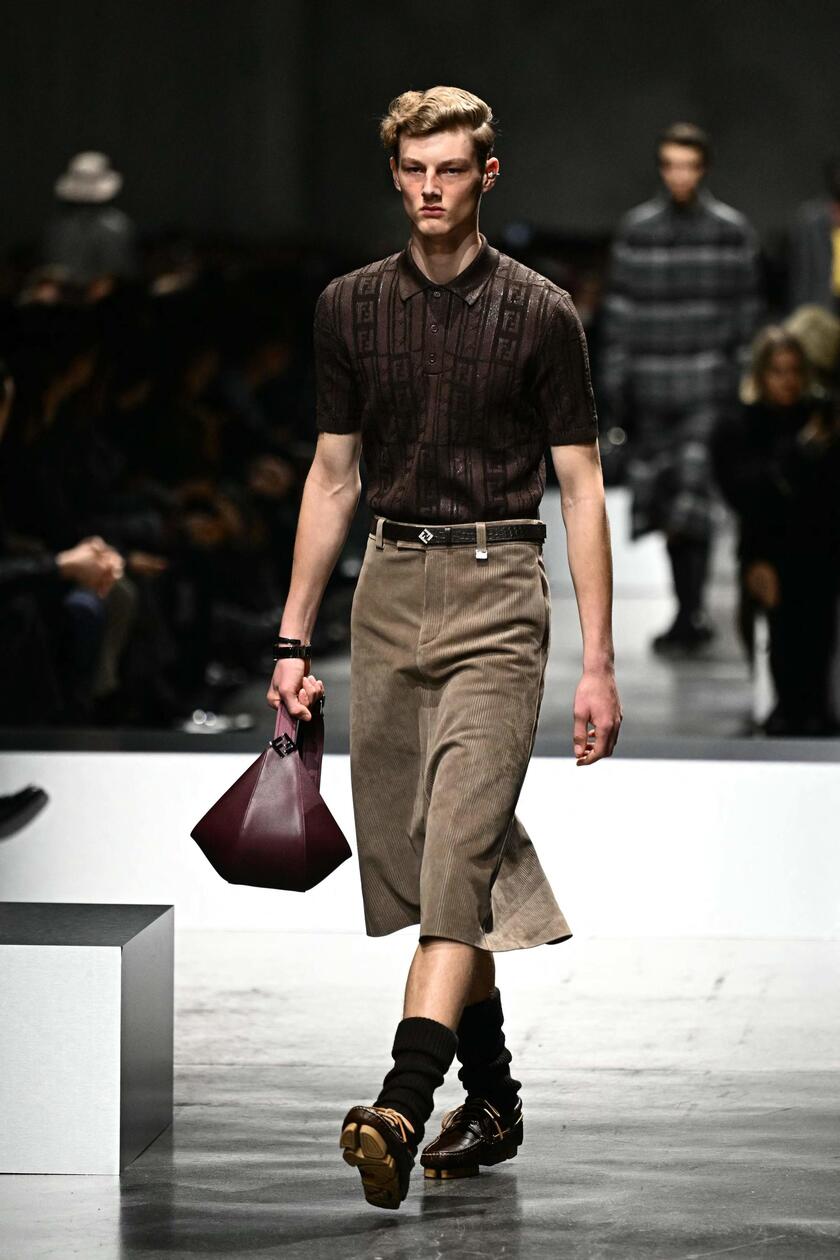 Il kilt scozzese ispira il nuovo uomo Fendi © ANSA/AFP