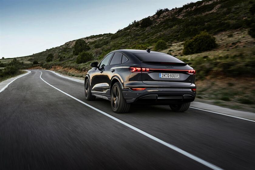 Audi Q6 Sportback e-tron, aperti gli ordini