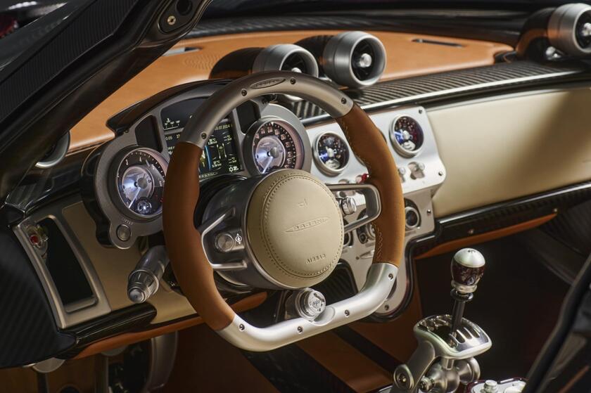 Nuova Pagani Utopia Roadster