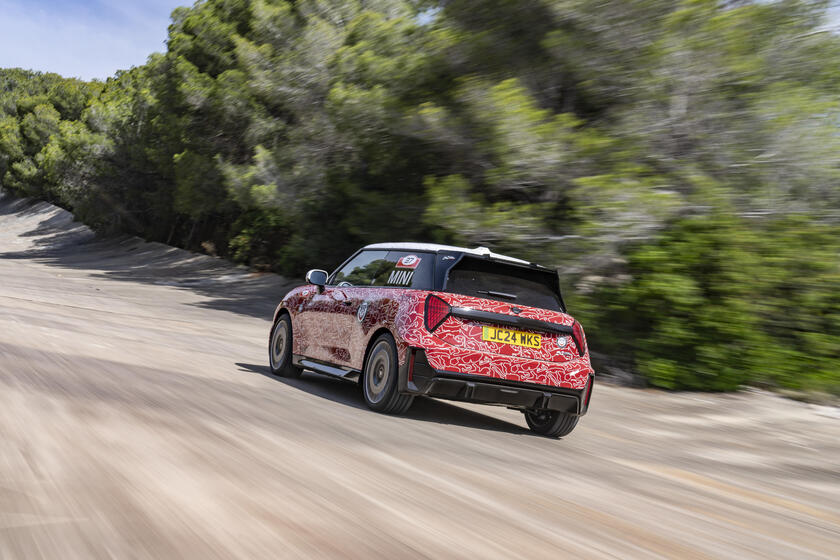 Mini John Cooper Works elettrica al Goodwood Festival of Speed