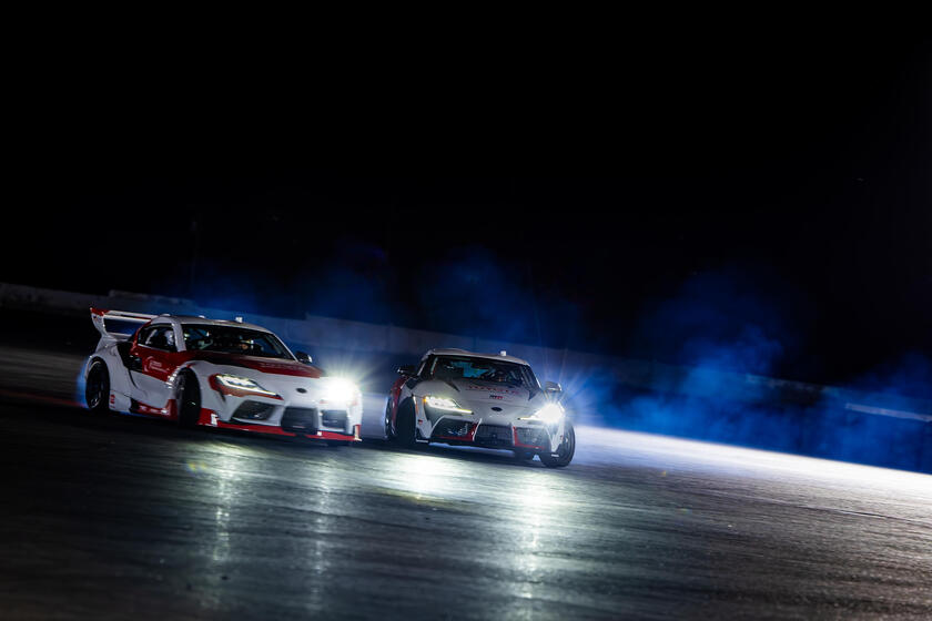 Toyota Supra tandem drift