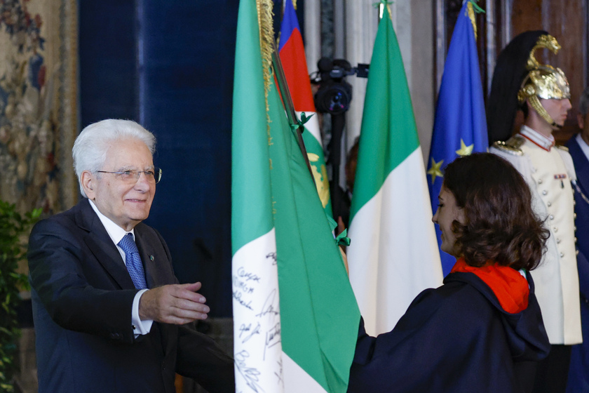 Parigi: Mattarella,complimenti e ora 'Milano-Cortina'!