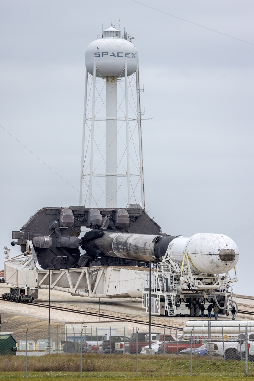 NASA-SpaceX Firefly Blue Ghost Mission 1 launch preparations