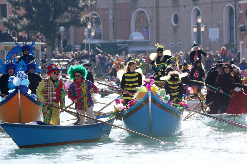 Venice carnival, reggata on the Grand Canal