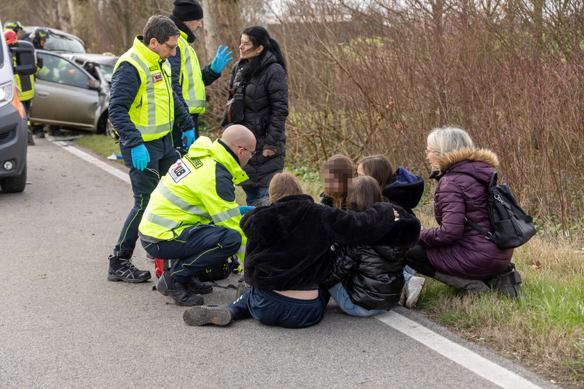 Scontro con un bus a Ferrara, morta la conducente di un'auto