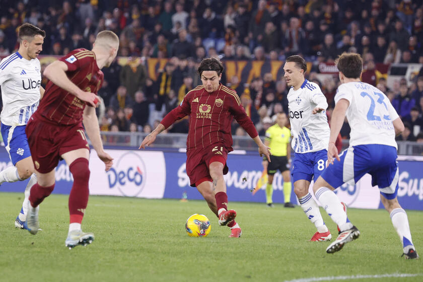 Serie A soccer match - AS Roma vs Como 1907