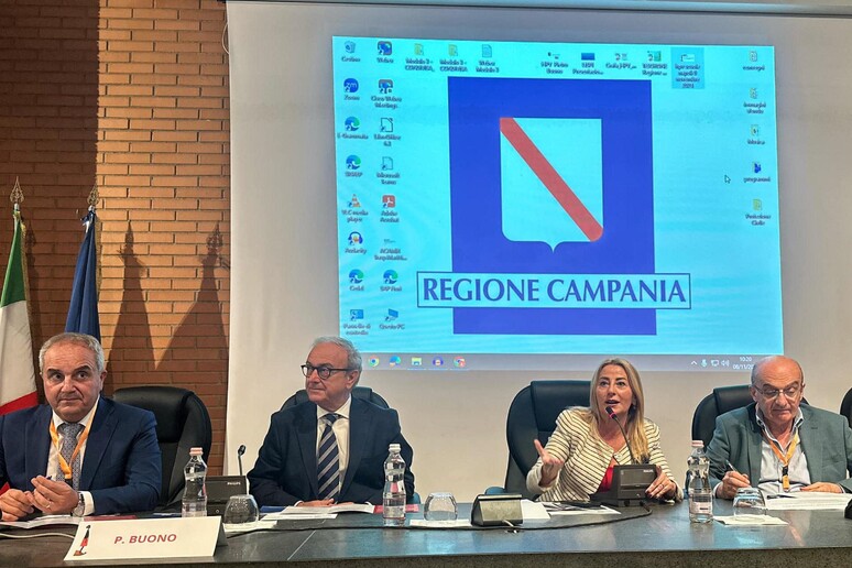 - RIPRODUZIONE RISERVATA