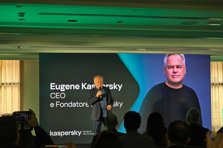 Telefoni e auto, Kaspersky lavora a sistema operativo sicuro - RIPRODUZIONE RISERVATA