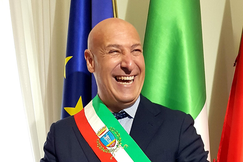 - RIPRODUZIONE RISERVATA