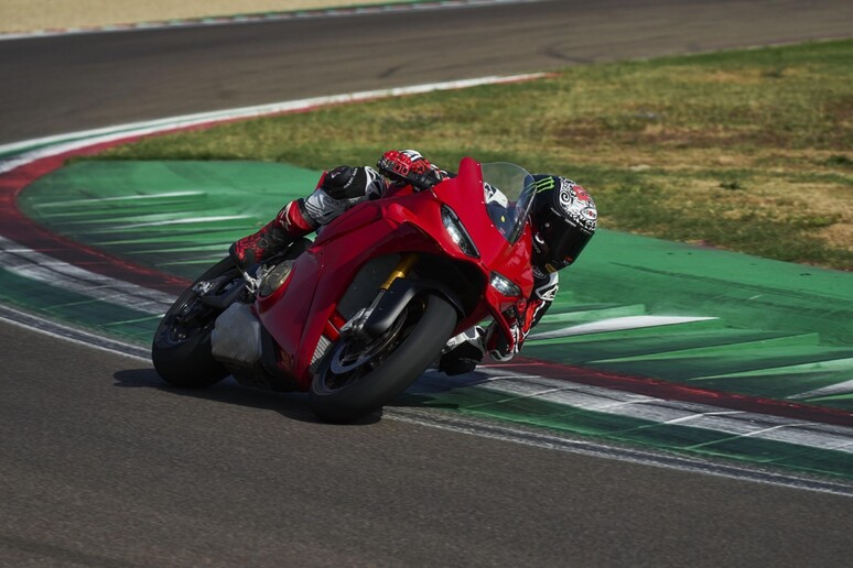 La nuova Ducati Panigale V4 sfrutta la tecnologia Bosch © ANSA/Ducati