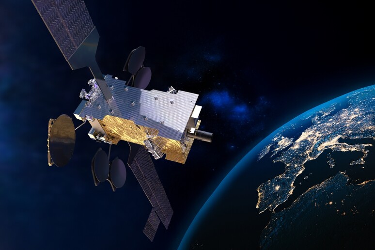 Rappresentazione artistica del satellite Qkd-Geo (fonte: Thales Alenia Space_E. Briot) - RIPRODUZIONE RISERVATA