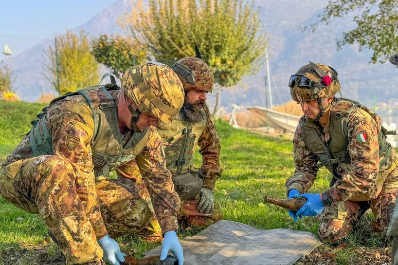 - RIPRODUZIONE RISERVATA